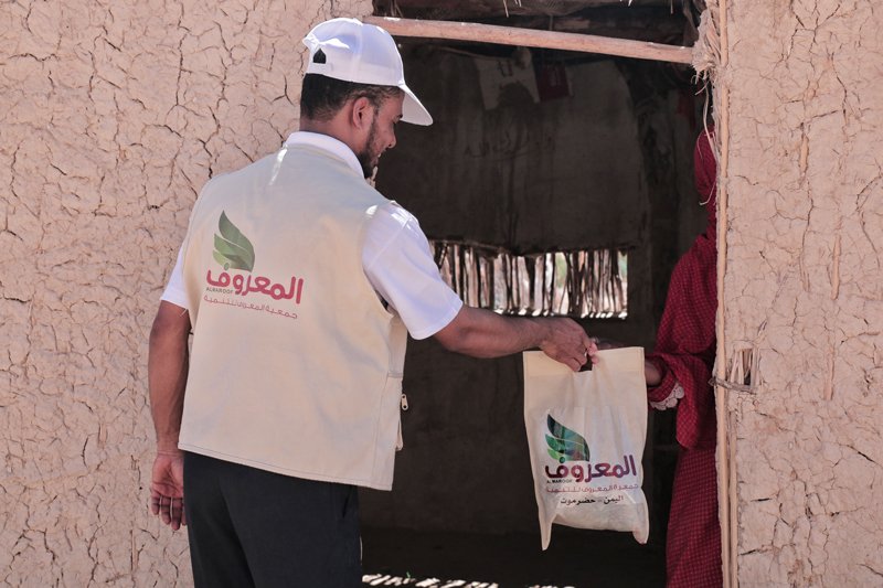 مشروع توزيع اللحوم النذور العقائق 